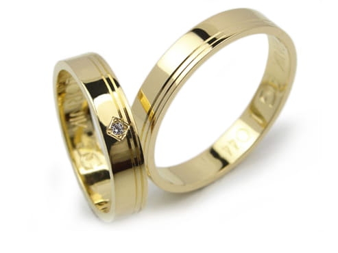 Obrączki ślubne z żółtego złota płaskie z cyrkonią 4mm Lovely L044