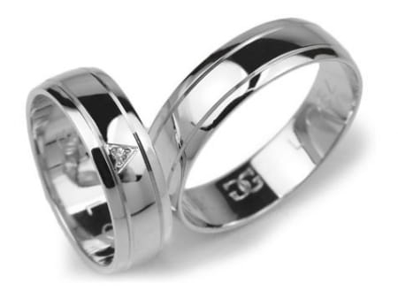 Obrączki ślubne z białego złota półokrągłe z cyrkonią 6mm Lovely L054-b