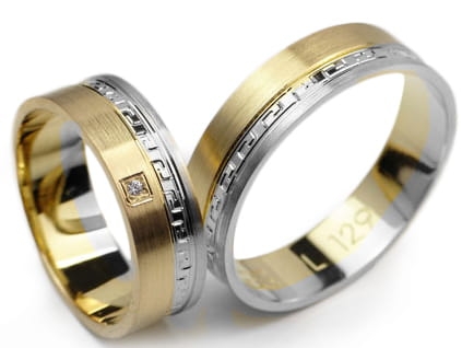 Dwukolorowe obrączki ślubne płaskie z cyrkonią 6mm grecki wzór Lovely L129-k