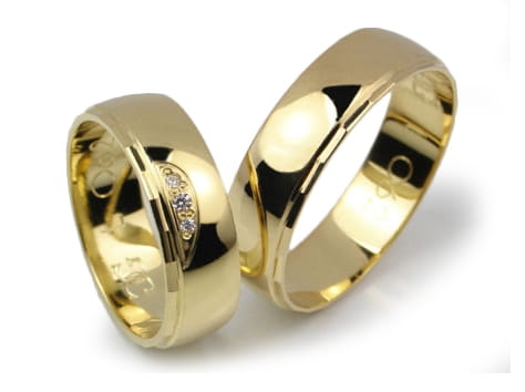 Obrączki ślubne z żółtego złota 333 półokrągłe z cyrkoniami 6mm Lovely L062-333