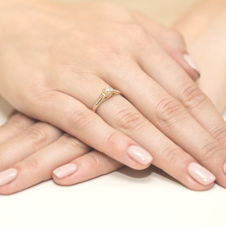Pierścionek zaręczynowy z żółtego złota z brylantami 0,33ct Fire Of Love