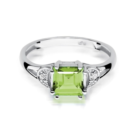 Przejdź do produktu Pierścionek zaręczynowy z białego złota z oliwinem i diamentami 0,06ct Fire Of Love