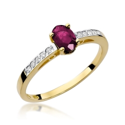 Pierścionek zaręczynowy z żółtego złota z rubinem i diamentami 0,05ct Fire Of Love