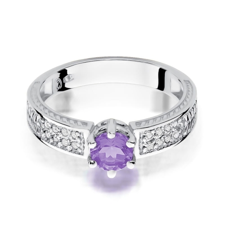 Przejdź do produktu Pierścionek zaręczynowy z białego złota z ametystem i diamentami 0,08ct Fire Of Love