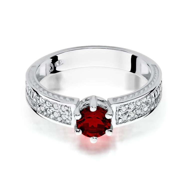 Pierścionek zaręczynowy z białego złota z rubinem i diamentami 0,08ct Fire Of Love