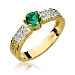 Pierścionek zaręczynowy z żółtego złota z szmaragdem i diamentami 0,08ct Fire Of Love