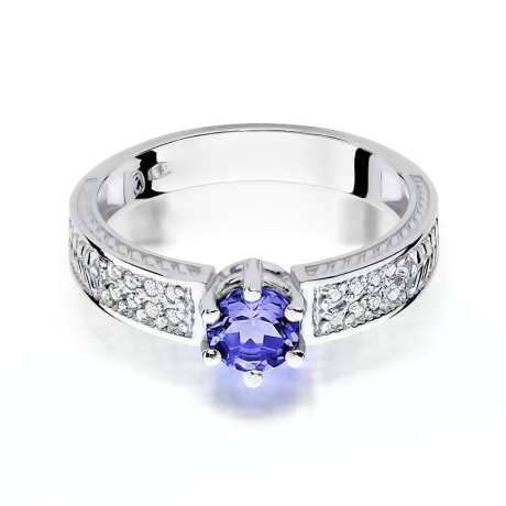 Przejdź do produktu Pierścionek zaręczynowy z białego złota z tanzanitem i diamentami 0,08ct Fire Of Love