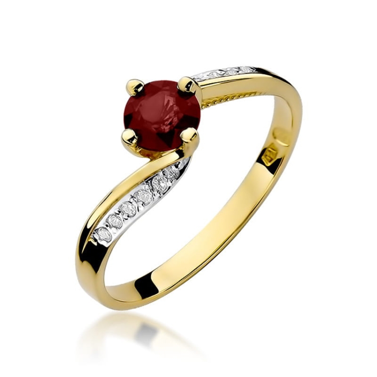 Pierścionek zaręczynowy z żółtego złota z rubinem i diamentami 0,05ct Fire Of Love