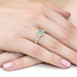 Pierścionek zaręczynowy z żółtego złota z topazem i diamentami 0,20ct Fire Of Love