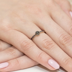 Pierścionek zaręczynowy z żółtego złota z czarnymi brylantami 0,09ct Fire Of Love
