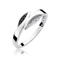 Pierścionek zaręczynowy z białego złota z czarnymi i białymi diamentami 0,03ct Fire Of Love