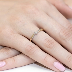 Pierścionek zaręczynowy z żółtego złota z diamentem 0,04ct Fire Of Love