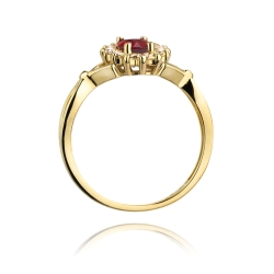 Pierścionek zaręczynowy z żółtego złota z rubinem i diamentami 0,12ct Fire Of Love