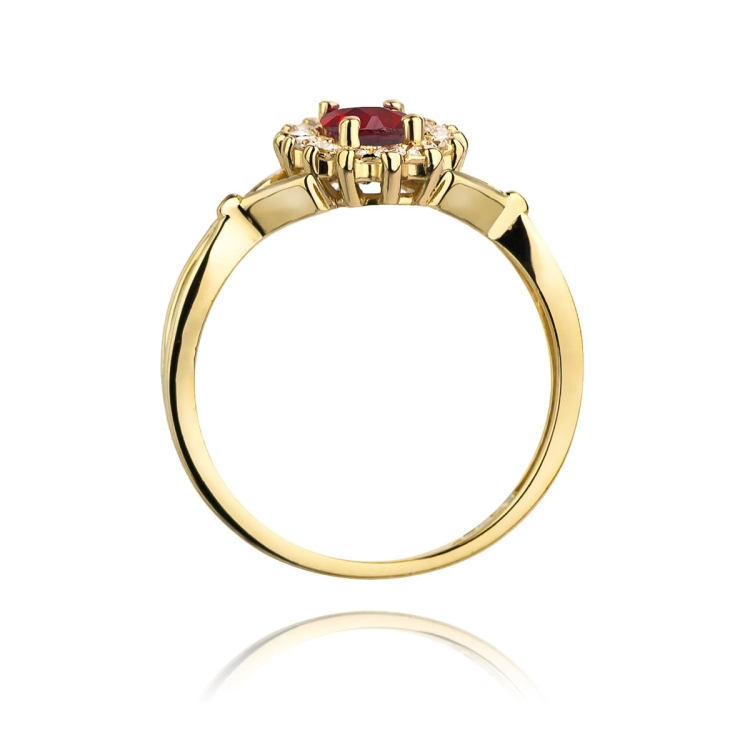 Pierścionek zaręczynowy z żółtego złota z rubinem i diamentami 0,12ct Fire Of Love