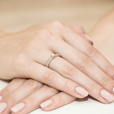 Przejdź do produktu Pierścionek zaręczynowy z żółtego złota z diamentami 0,36ct Fire Of Love