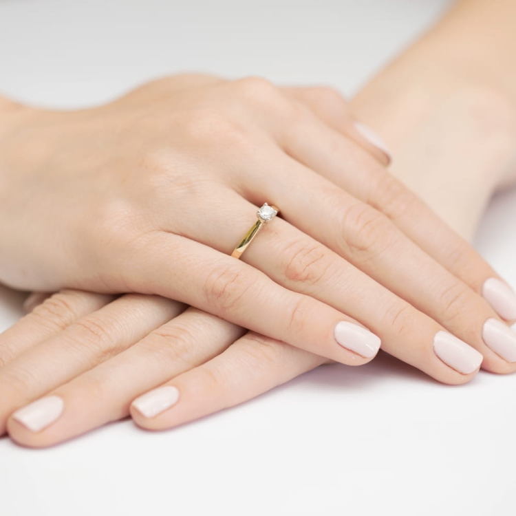 Pierścionek zaręczynowy z żółtego złota z diamentami 0,30ct Fire Of Love