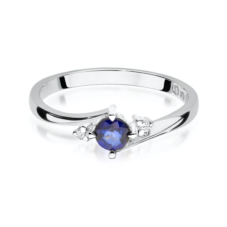 Pierścionek zaręczynowy z białego złota z szafirem i diamentami 0,03ct Fire Of Love