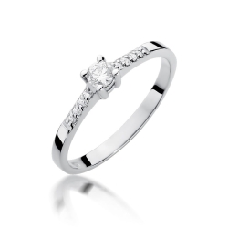 Pierścionek zaręczynowy z białego złota z diamentami 0,22ct Fire Of Love
