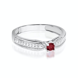 Pierścionek zaręczynowy z białego złota z rubinem i diamentami 0,09ct Fire Of Love