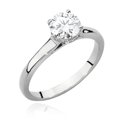 Pierścionek zaręczynowy z białego złota z centralnym diamentem 0,70ct Fire Of Love