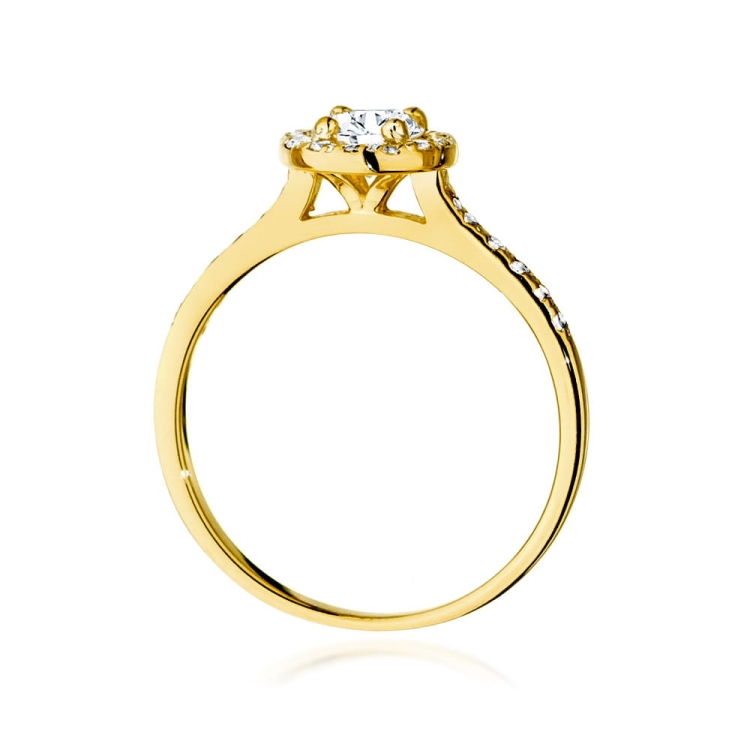 Pierścionek zaręczynowy z żółtego złota z diamentem 0,50ct i bocznymi diamencikami Fire Of Love