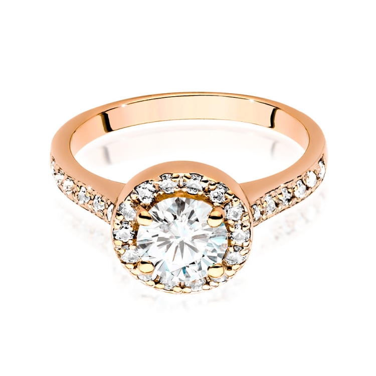 Pierścionek zaręczynowy z różowego złota z diamentem 0,70ct i bocznymi diamencikami Fire Of Love