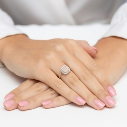 Pierścionek zaręczynowy z różowego złota z diamentami 0,28ct Fire Of Love