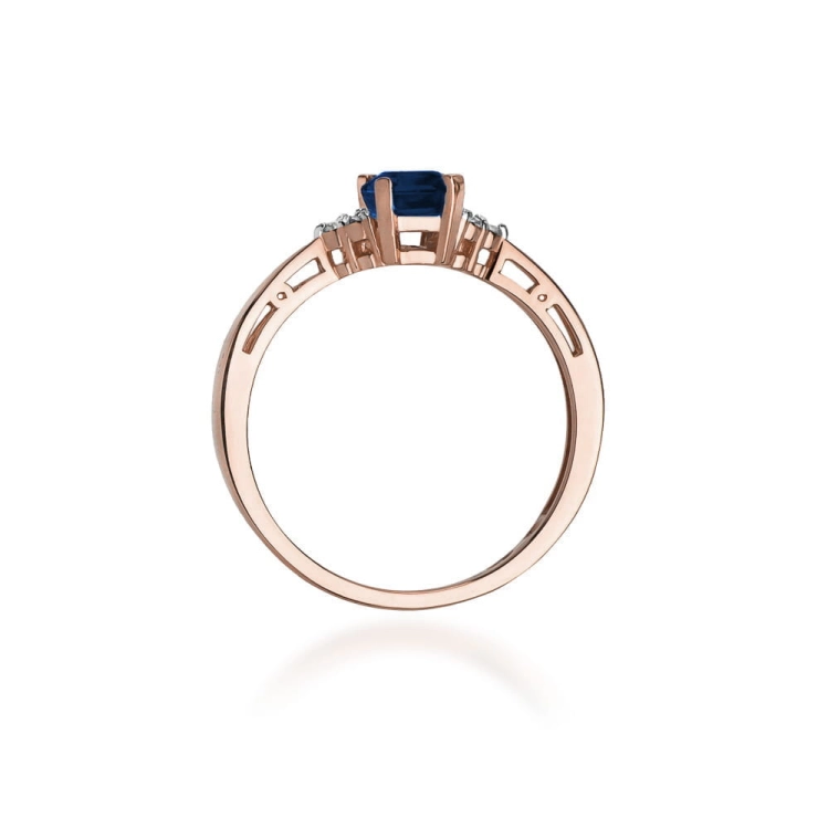 Pierścionek zaręczynowy z różowego złota z szafirem i diamentami 0,03ct Fire Of Love