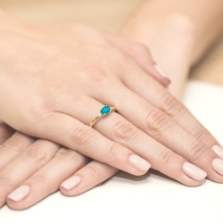 Pierścionek zaręczynowy z żółtego złota z topazem i diamentami 0,03ct Fire Of Love BW-06-topaz