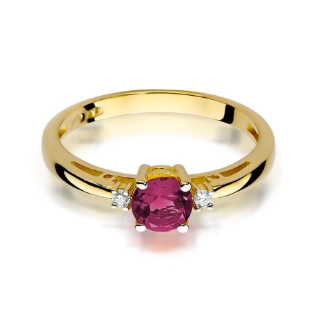 Przejdź do produktu Pierścionek zaręczynowy z żółtego złota z rubinem i diamentami 0,03ct Fire Of Love