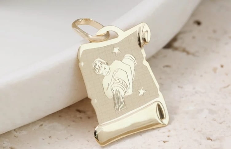 Zawieszka znak zodiaku wodnik na papirusie