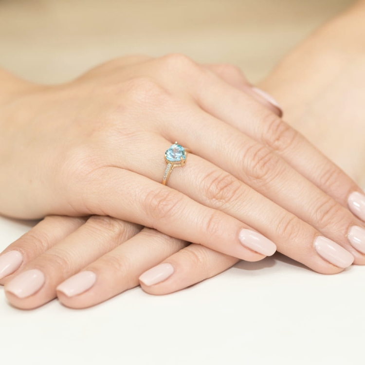 Pierścionek zaręczynowy z żółtego złota z topazem i diamentami 0,04ct Fire Of Love