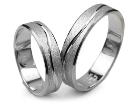 Obrączki ślubne z białego złota płaskie 5mm fala Simple S071-b