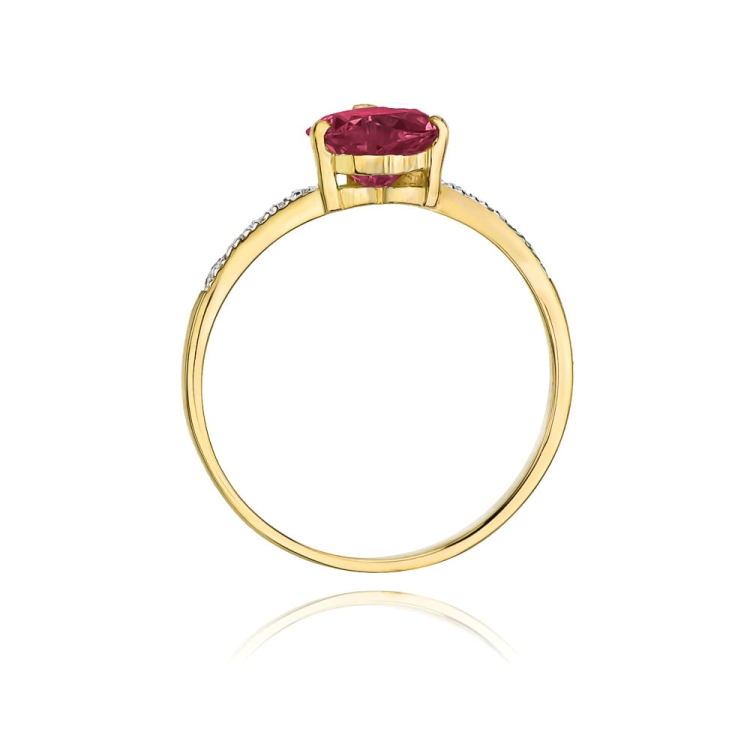 Pierścionek zaręczynowy z żółtego złota z rubinem i diamentami 0,06ct Fire Of Love BW-50-rubin