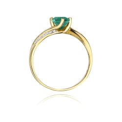 Pierścionek zaręczynowy z żółtego złota z szmaragdem i diamentami 0,05ct Fire Of Love BW-84-szmaragd