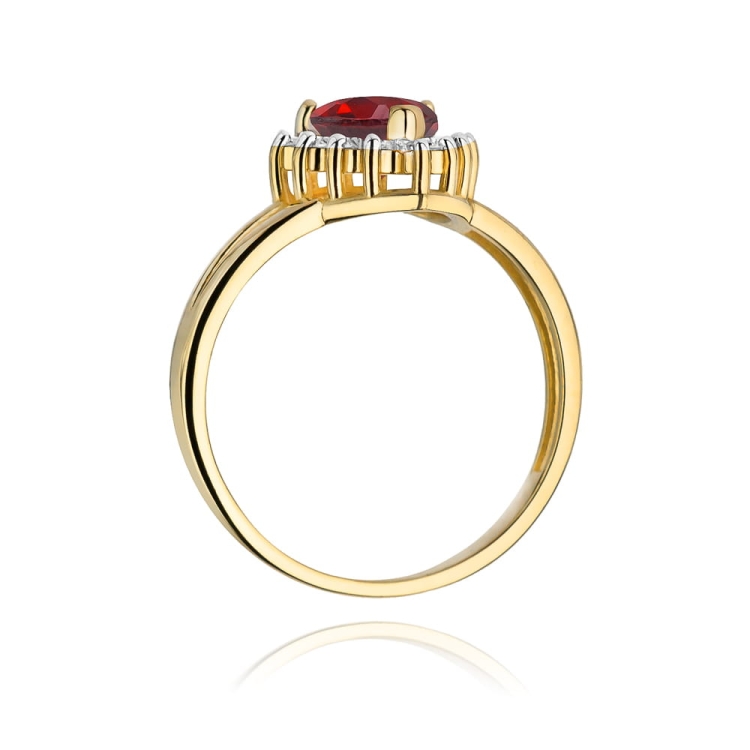Pierścionek zaręczynowy z żółtego złota z rubinem i diamentami 0,12ct Fire Of Love BW-310