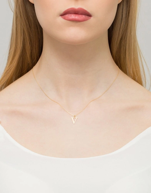 Naszyjnik z żółtego złota z diamentem 0,005ct mała literka V The Diamonds BC-69-mała-V