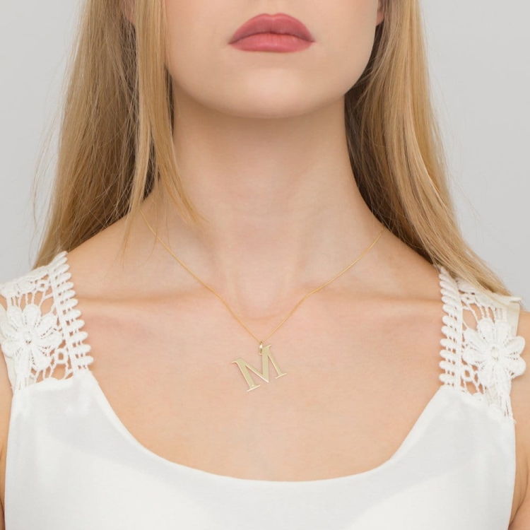 Naszyjnik z żółtego złota z diamentem 0,005ct duża litera M The Diamonds BC-70-M