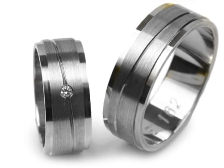 Przejdź do produktu Obrączki ślubne z białego złota płaskie z cyrkonią 7mm Estetic