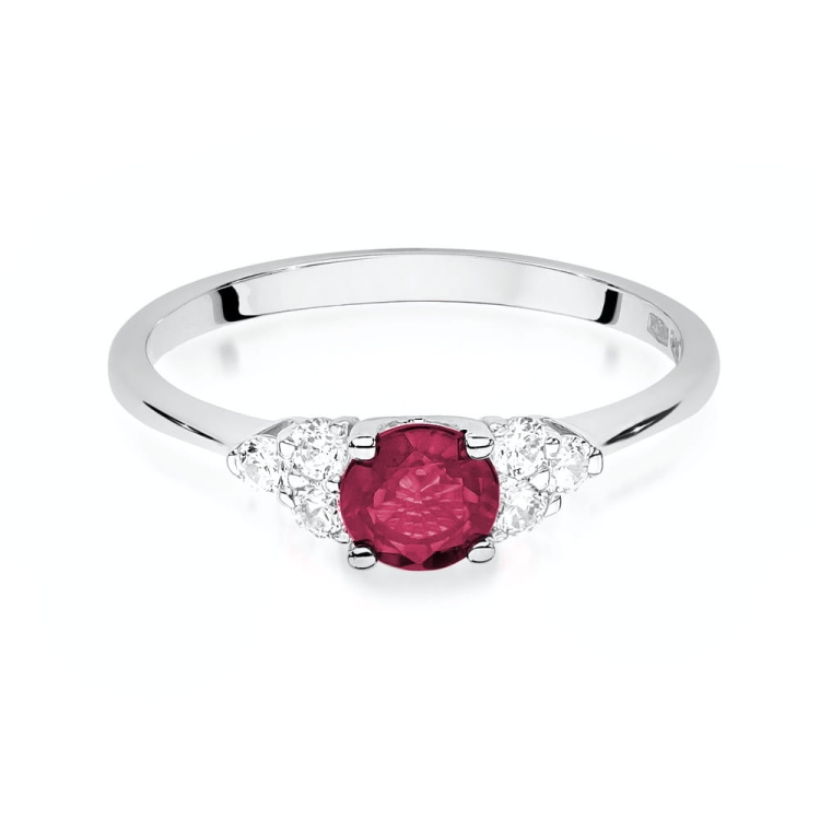 Pierścionek zaręczynowy z białego złota z rubinem i diamentami 0,18ct Fire Of Love BW-451-rubin-b