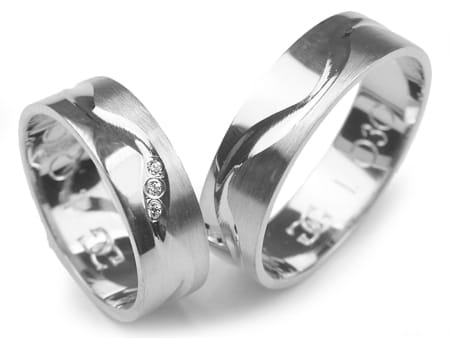Przejdź do produktu Obrączki ślubne z białego złota płaskie z cyrkoniami 6mm Infinity