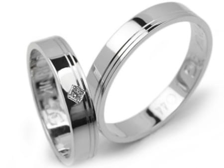 Obrączki ślubne z białego złota płaskie z cyrkonią 4mm Lovely L044-b
